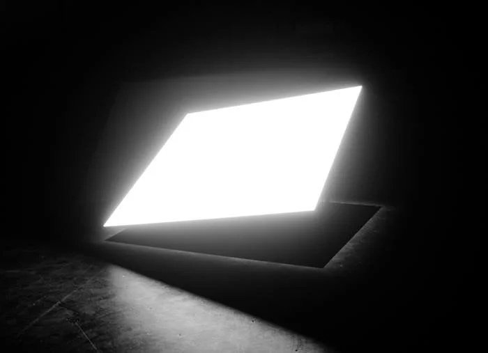 Thirty Three Degrees / Scenography by Samyra Mouth