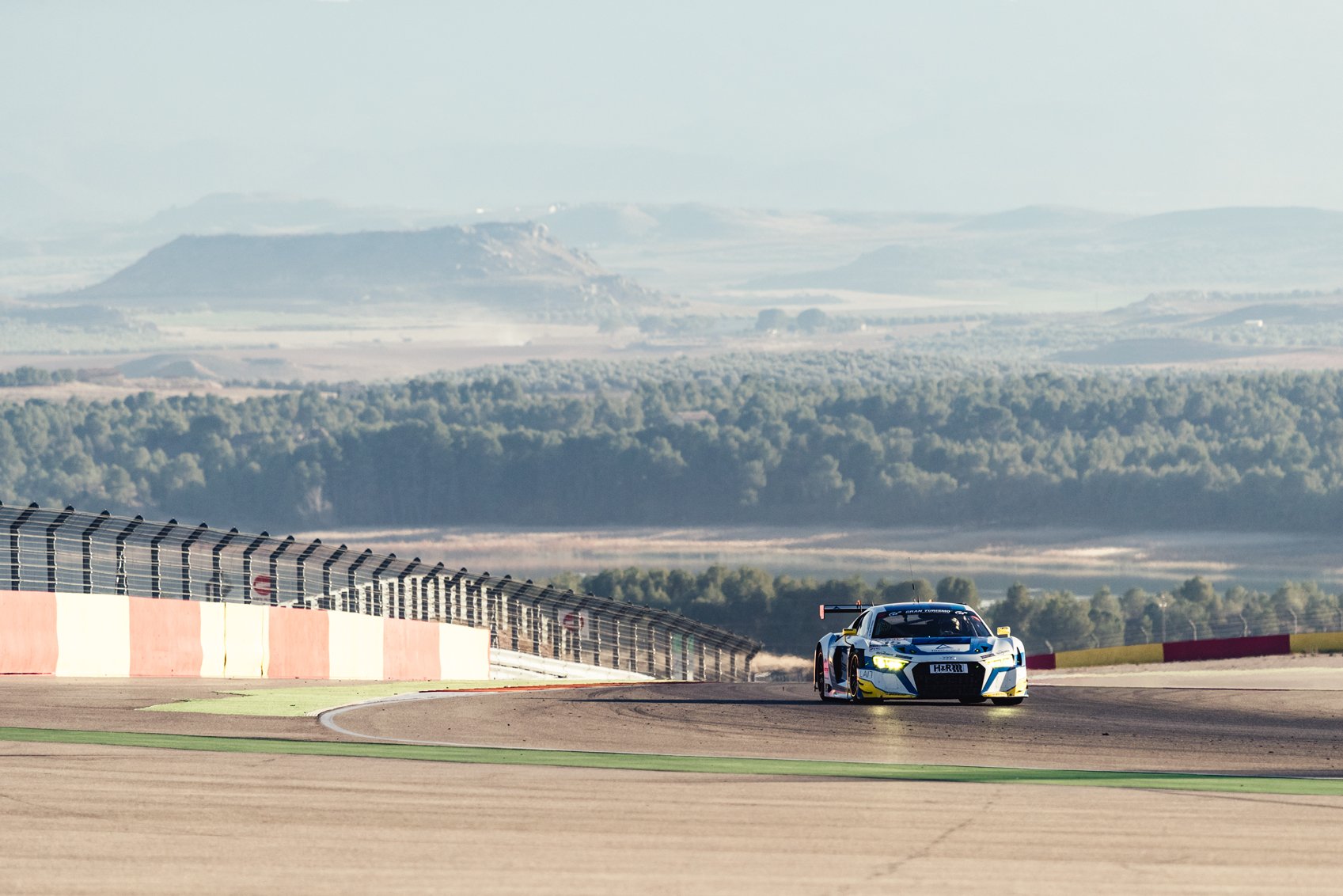 JG_171128_Nicolaj_Moller_Madsen_training_Motorland_Aragon_0833.jpg