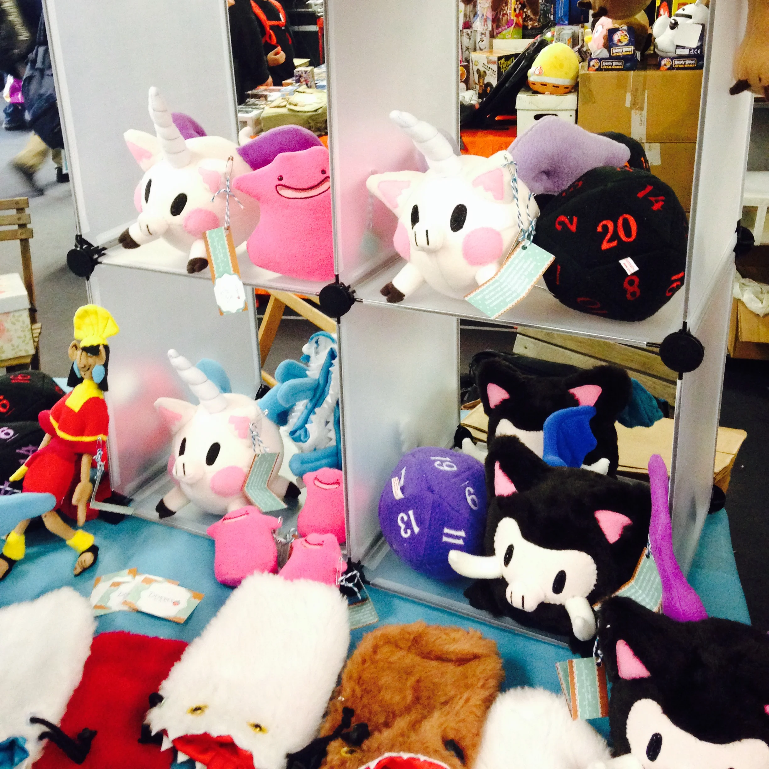 Demodex by Astra , Cinghiastrelli, Pigacorn, Borse Mostrillo & More!