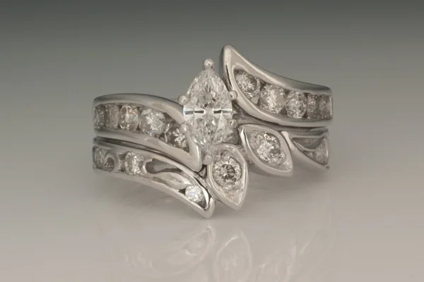 WEB Wedding Set 14kW with Diamonds2014 Image 9668.jpg