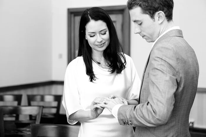 London-elopement-photography-16.jpg