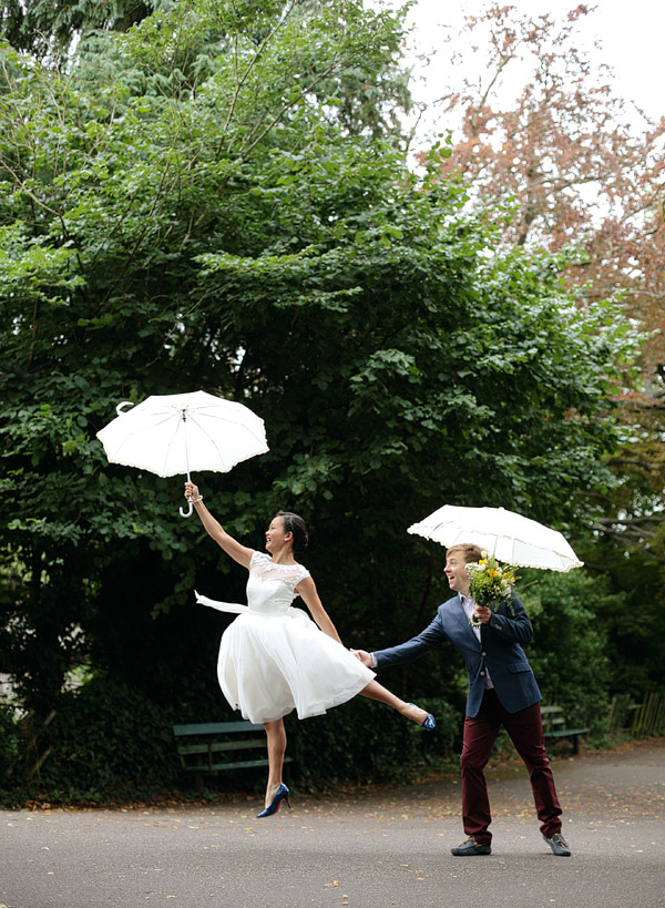 rainy day wedding photos