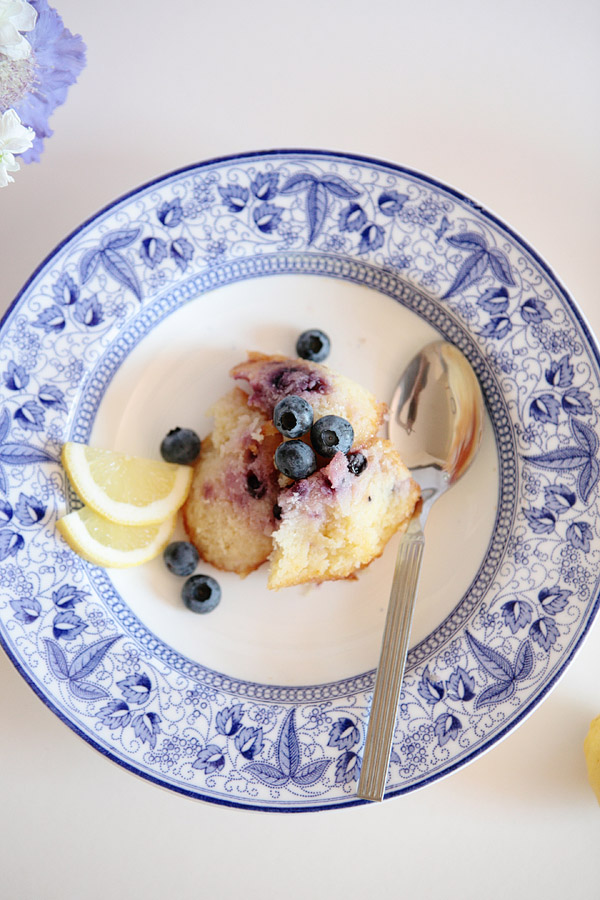 lemon-and-blueberry-pudding.jpg