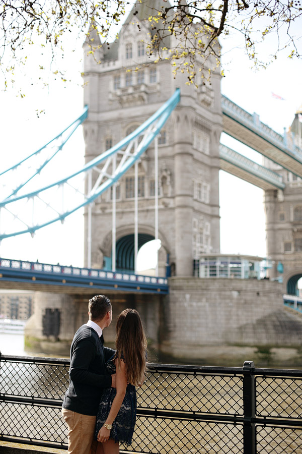 Couples-photography-London-landmarks.jpg