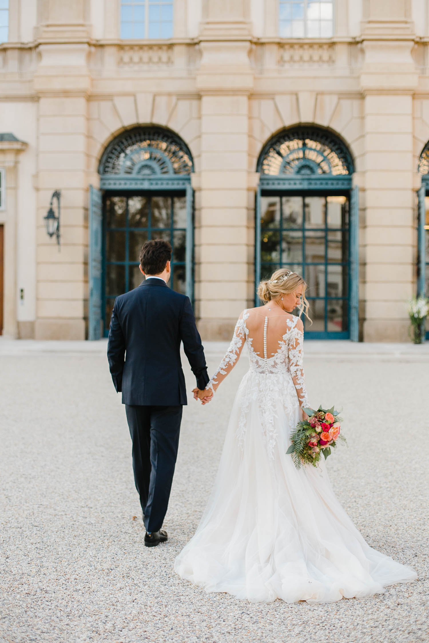 Bride And Groom Photo In Front Of Palais Liechtenstein