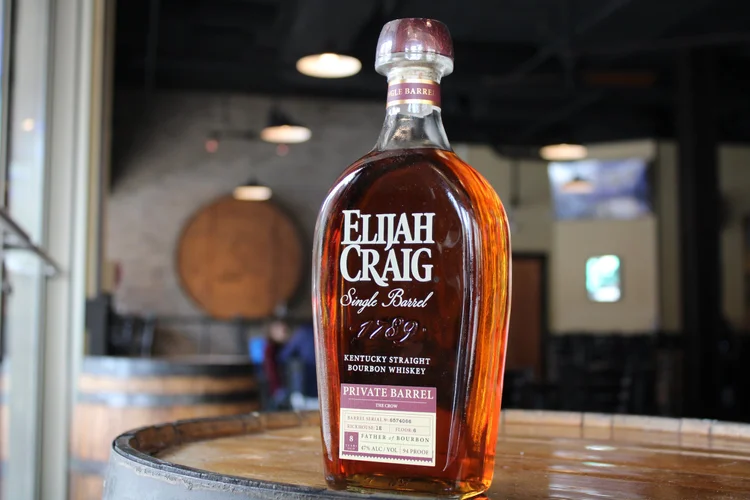 Craft Beer, Bourbon, Burgers Bar & Restuarant | The Crow, La Crosse, WI