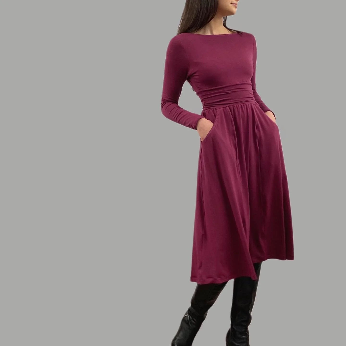 This is our Sybil Dress - elegant and practical and made from our high quality , super soft , sustainable jersey . Sybil is available in 8 sizes , 7 colours and 3 lengths. And as always &hellip;. Handmade right here in our studio . 

Did we mention t