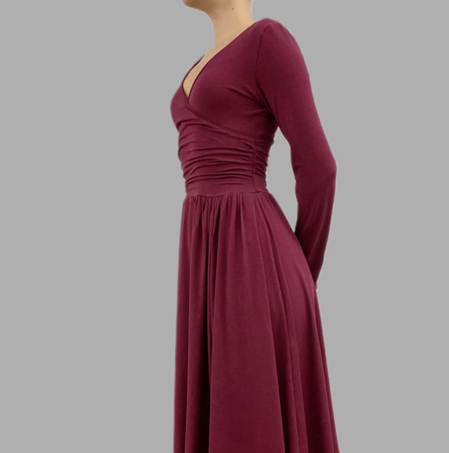 Origami Dress in port . This dress is available in 8 sizes and 3 lengths . As always &hearts;️lovingly handmade in Canada 

#ethicalfashion #sustainablestyle #madeincanada#handmade#organiccotton