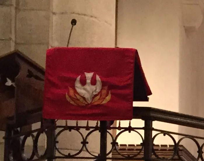 Penteost Pulpit Hanging.jpg