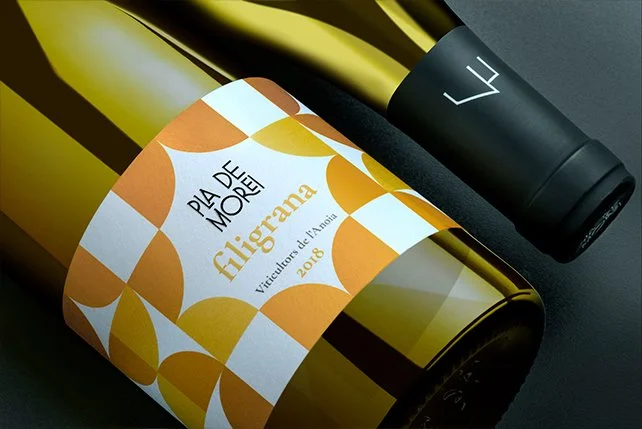 TAST DE VINS: PLA DE MOREI