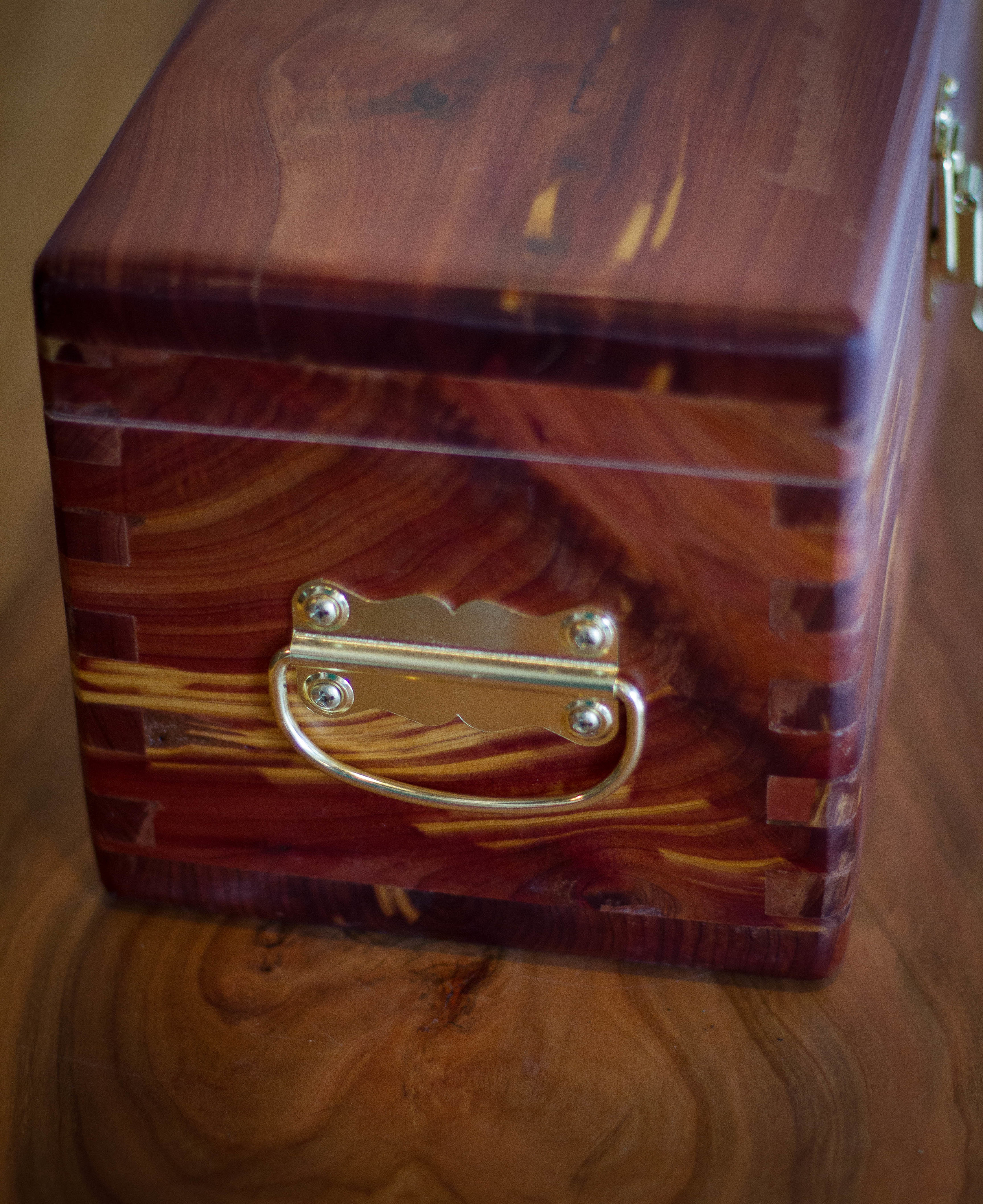 Cedar Box - side, detail.jpg