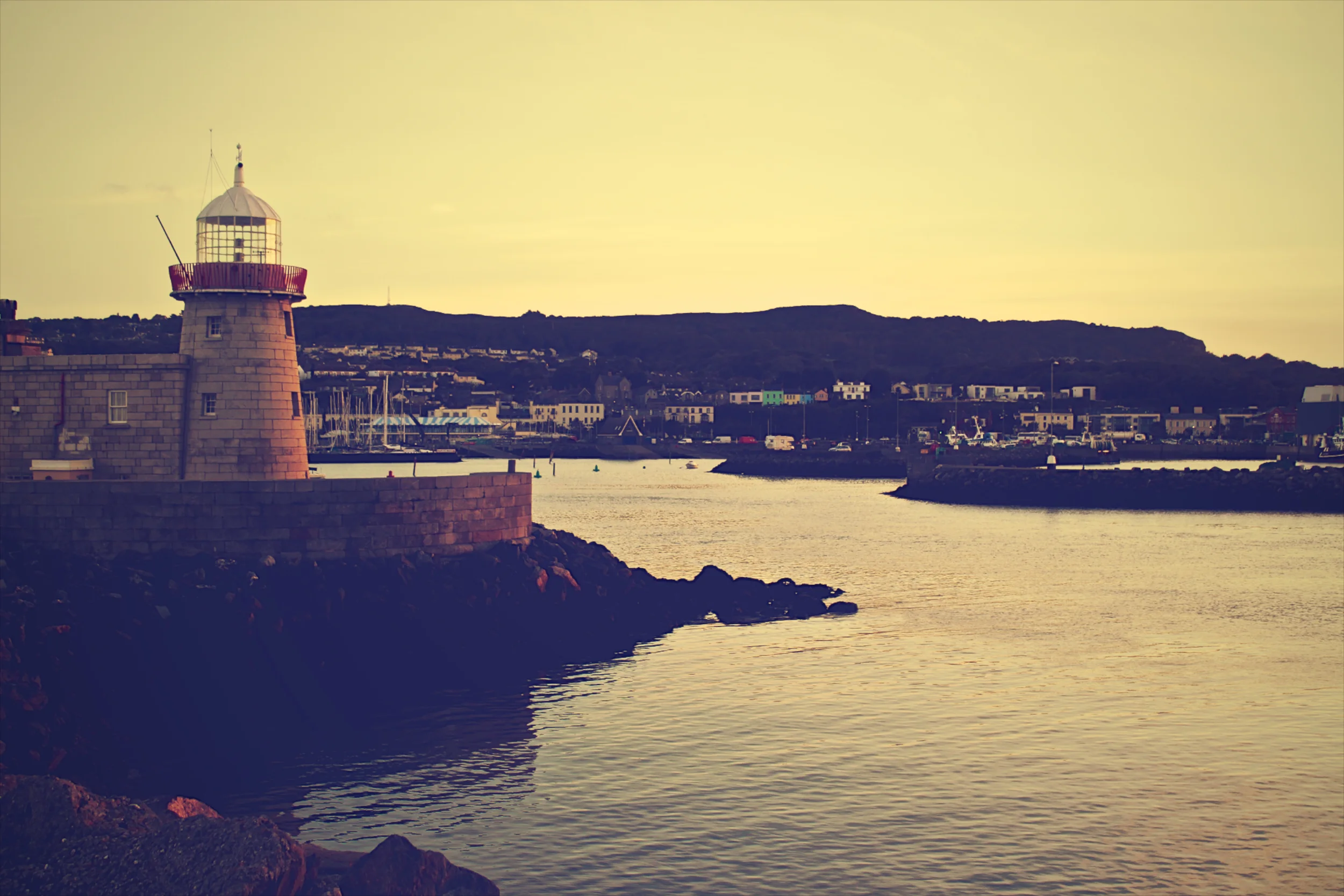 lighthouse.jpg