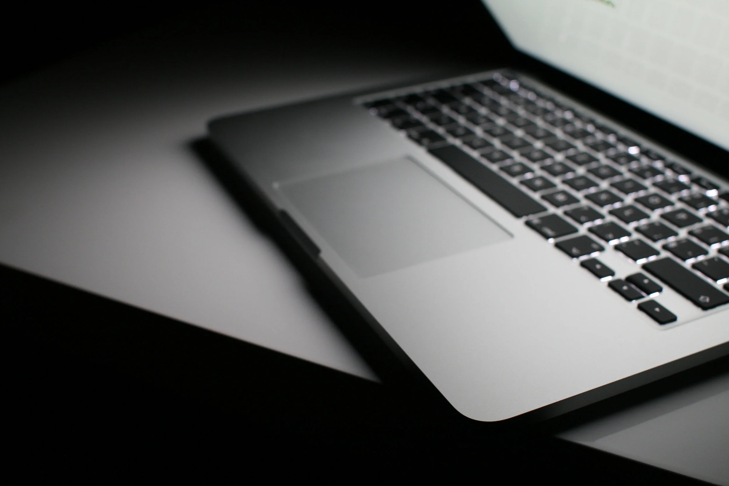 BW-macbook.jpg