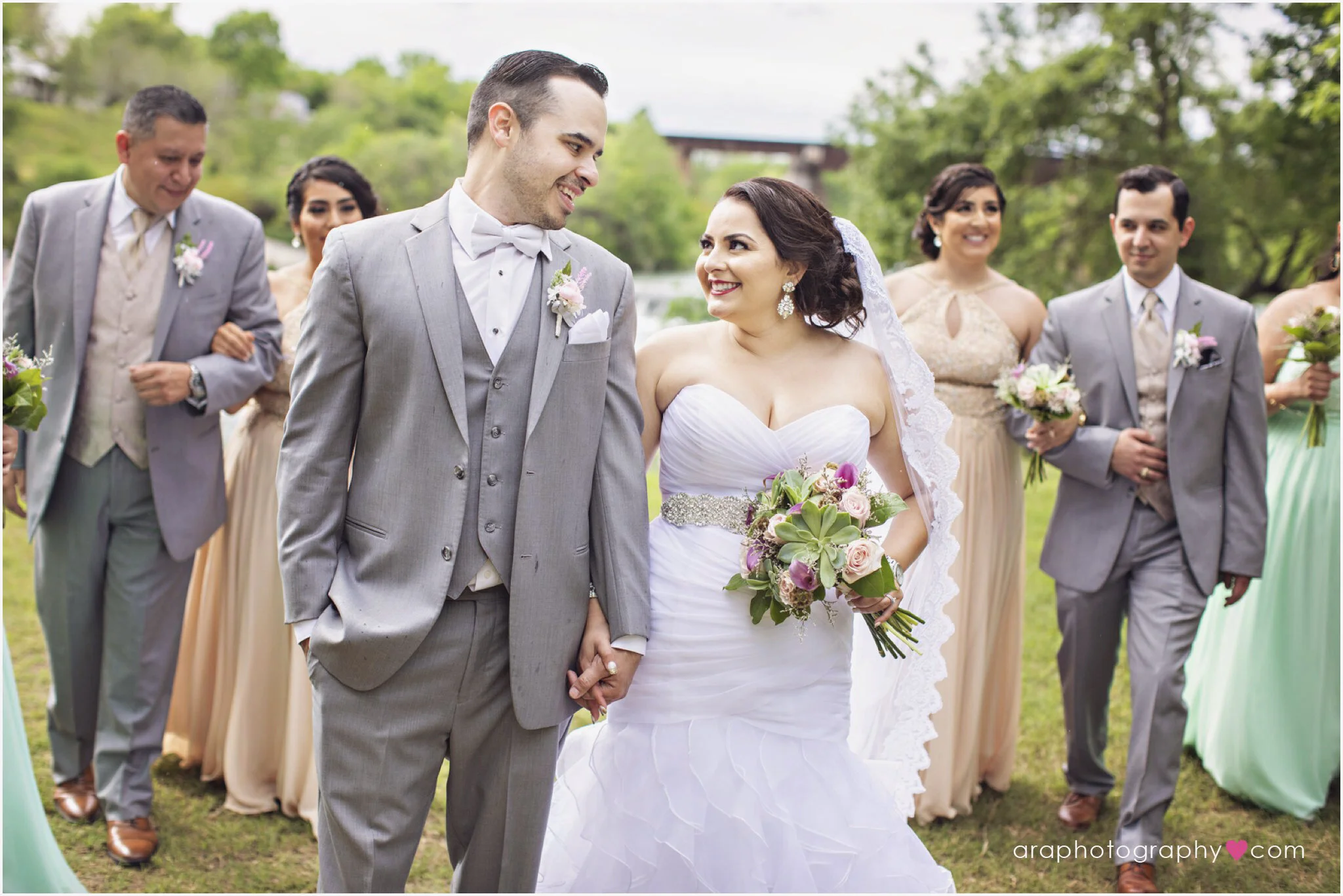 New_Braunsfels_Wedding_29.jpg