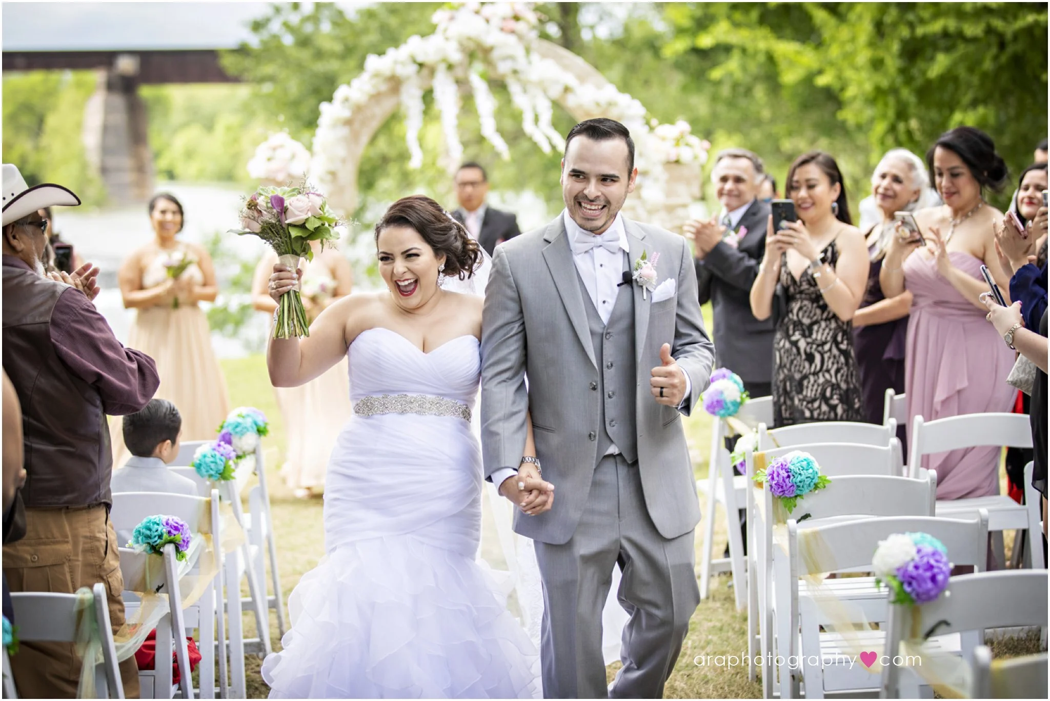 New_Braunsfels_Wedding_47.jpg
