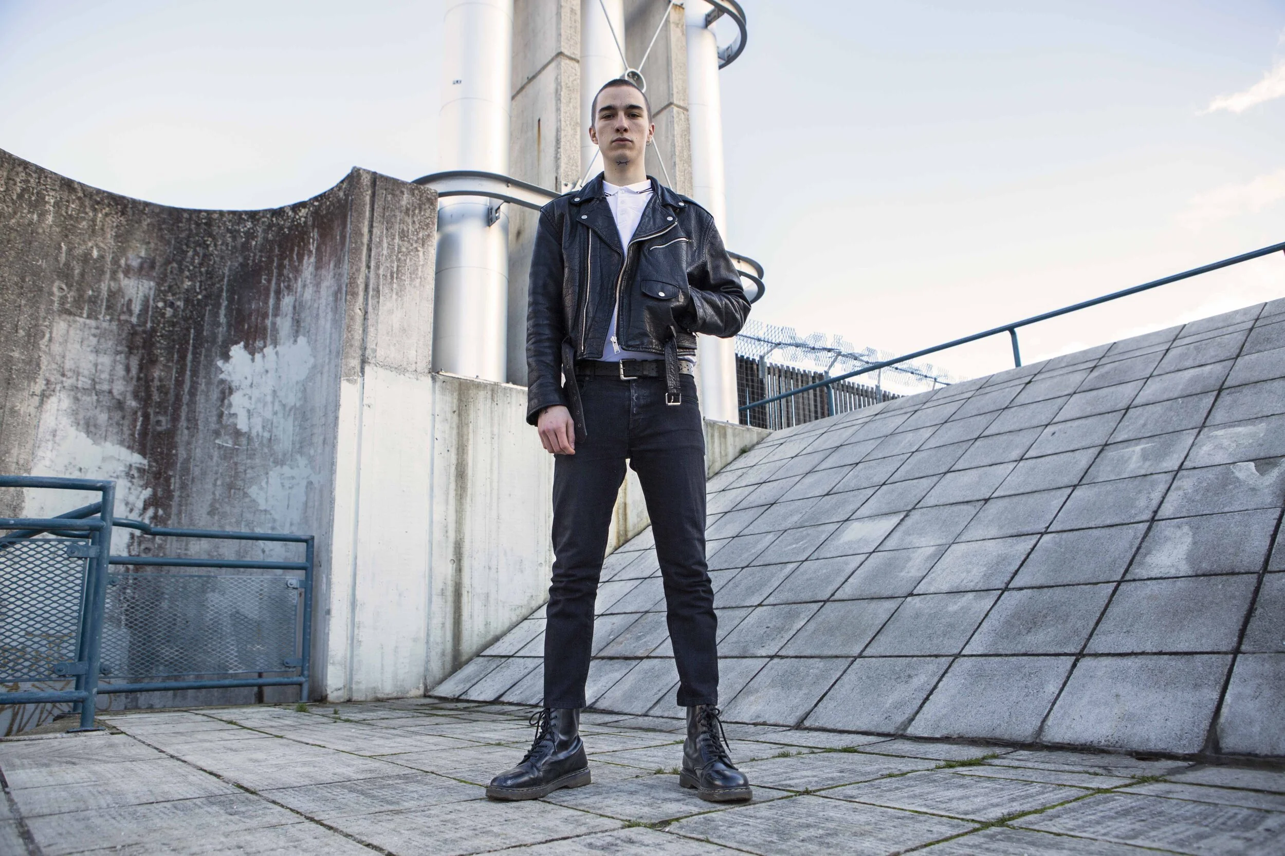 AW19_1460_BLACK_LANDSCAPE_RETAIL_2.jpg