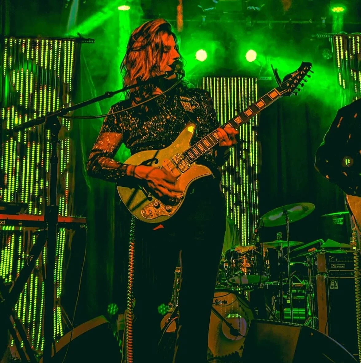 Just updated website! All tix for our upcoming shows are all available thru the link in our bio - thanks for the shot @azaleabased 

8.8 @observatoryoc w/ @donnybenet 
8.20 @sodabarsd w/ @thekabbs &amp; @lospinchepinches (happy anniversary show!)
8.2