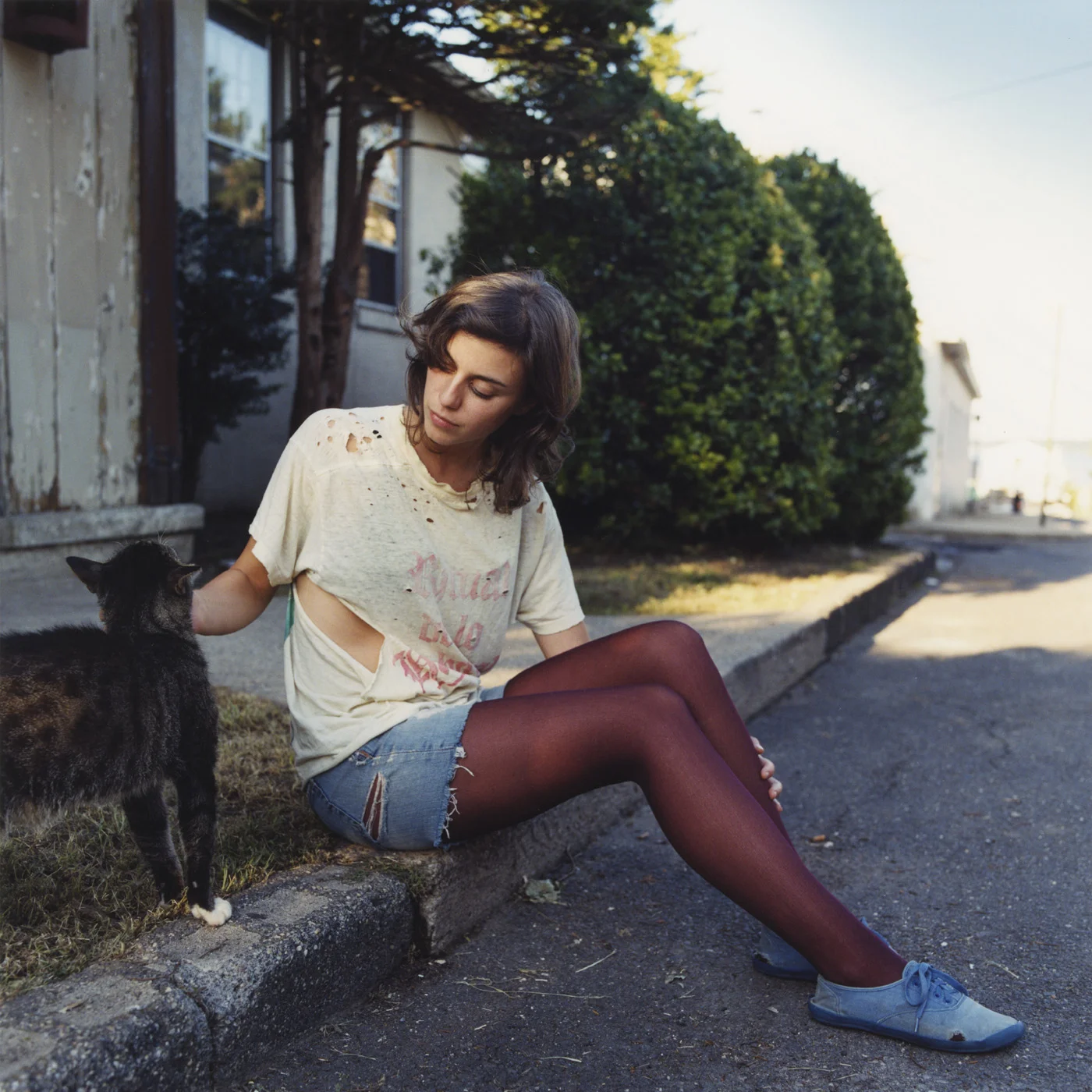  ANGEL DERADOORIAN |
