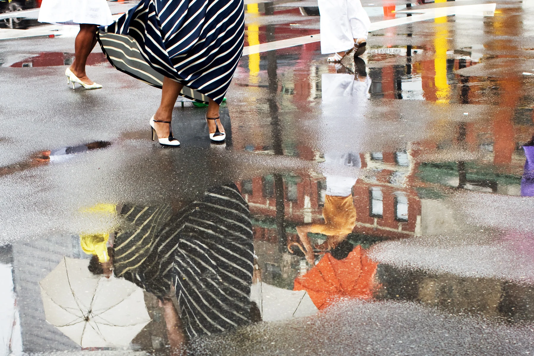  LIZ CLAIBORNE |