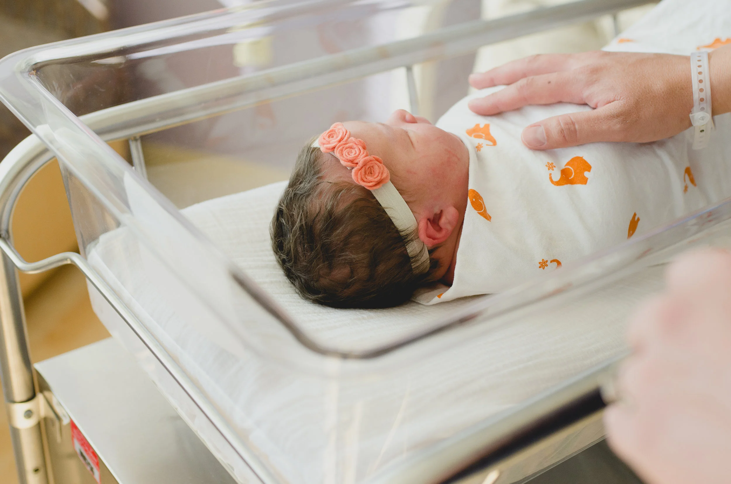 Gilbert, AZ Hospital Fresh 48 Newborn Session - Light & Airy Photographer
