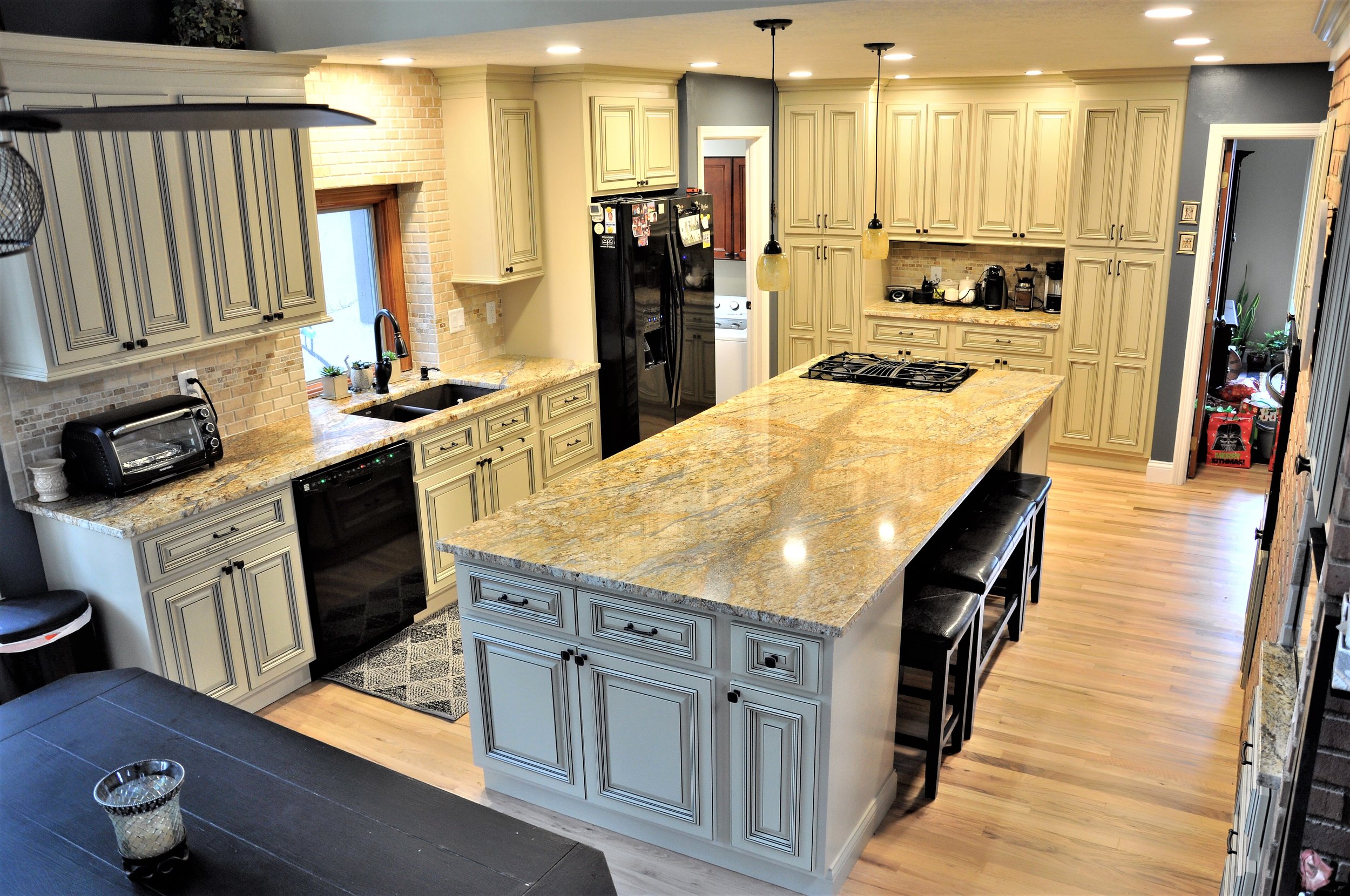 Stunning Glenshire Kitchen And First