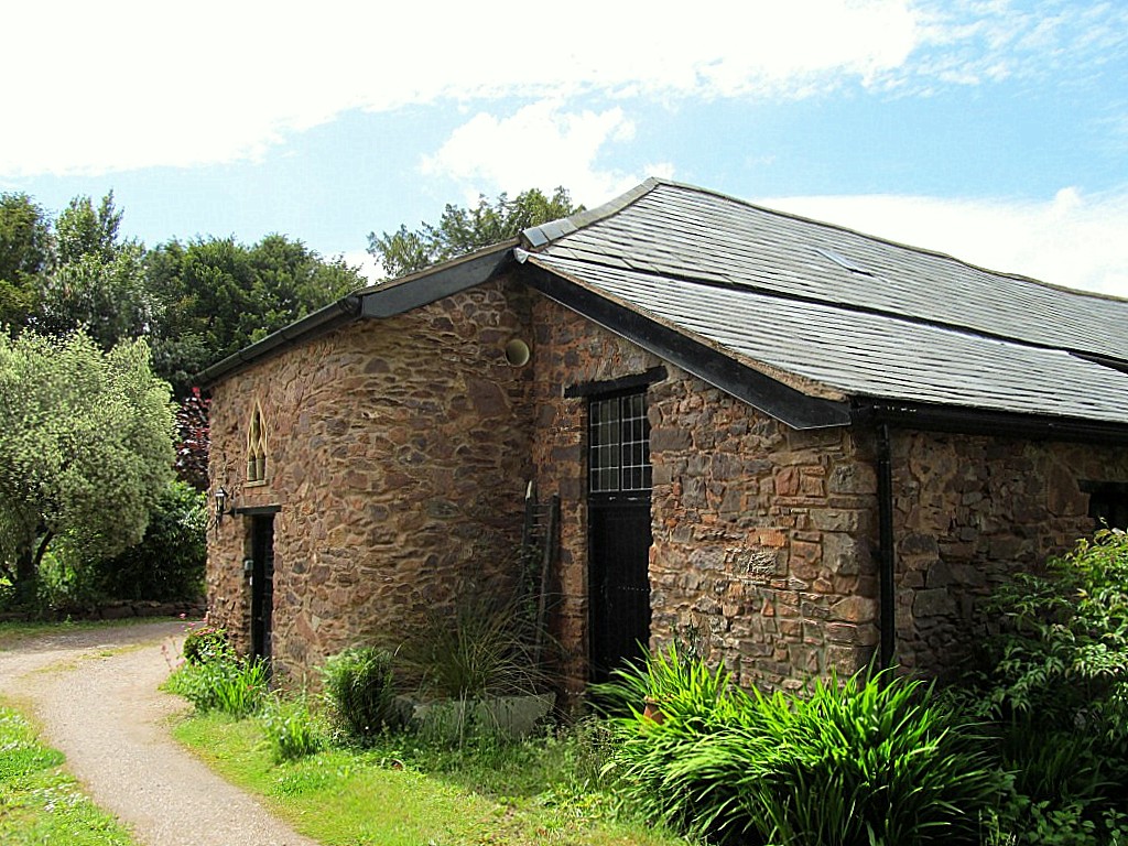 Barn Conversion to office exterior.jpg