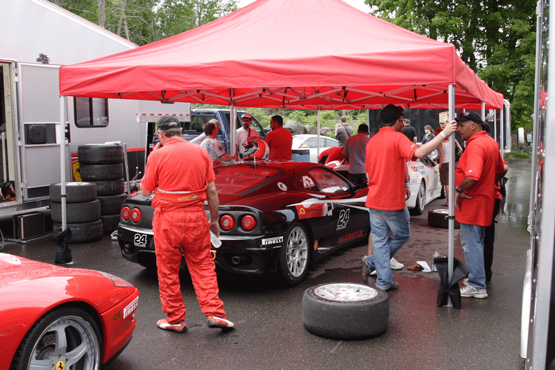auto-bugatti-pits.gif