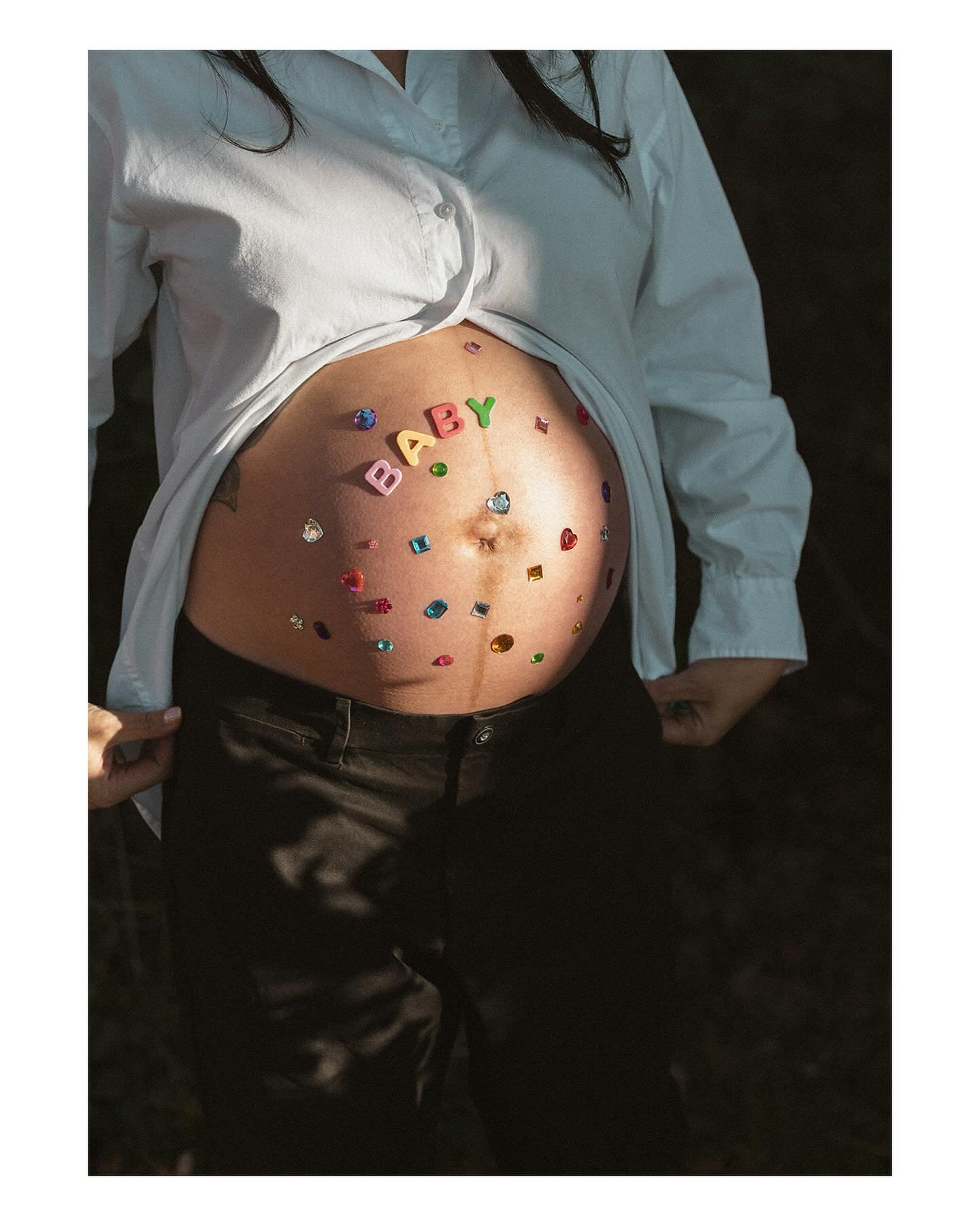 A little sunrise maternity session at Red Rocks with Jenny and Darren.

#maternityphotoshoot #maternityphotosession #maternityphotographer