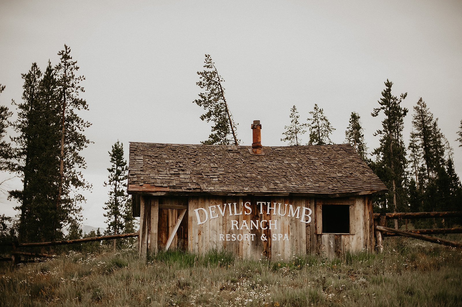 Sign at Devil's Thumb Ranch wedding venue