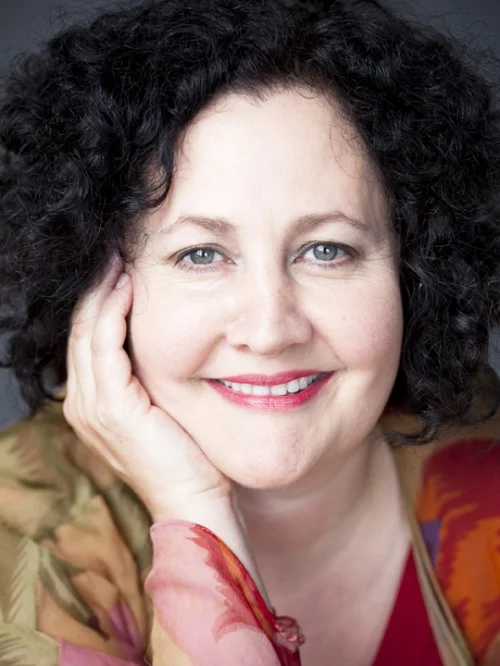 <b>Yvette Parsons</b>