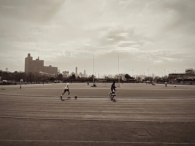 Ways to continue fitness through this global crisis. Riverbank State Park. &bull;-&bull;-&bull;
.
.
.
.
.
.
.
#photography #nyc #blackandwhitephotography #healthylifestyle #healthandwellness #photooftheday #Harlem #uptown #LifeOfAPhotographer