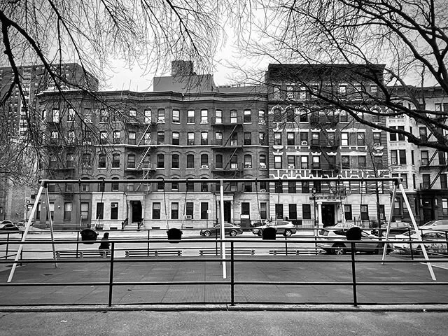 Desolate playgrounds. St. Nicholas Park, Harlem. &bull;-&bull;-&bull;
.
.
.
.
.
.
.
#photography #nyc #blackandwhitephotography #photooftheday #Harlem #WestHarlem #uptown #NYC #LifeOfAPhotographer