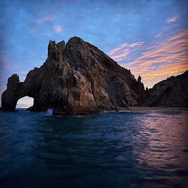 El Arco and Lovers Beach. Cabo San Lucas, Mexico. &bull;-&bull;-&bull;
.
.
.
.
.
.
.
#photography #travel #photooftheday #Mexico #CaboSanLucas #Baja #WestCoast #LifeOfAPhotographer