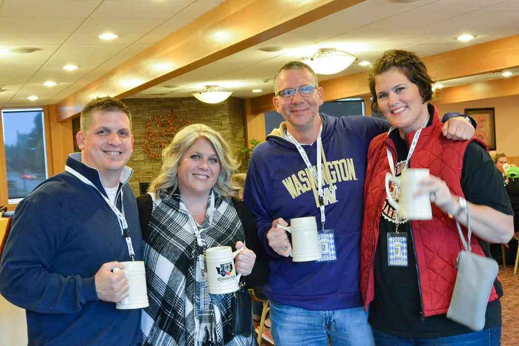 group in vip 3.jpg