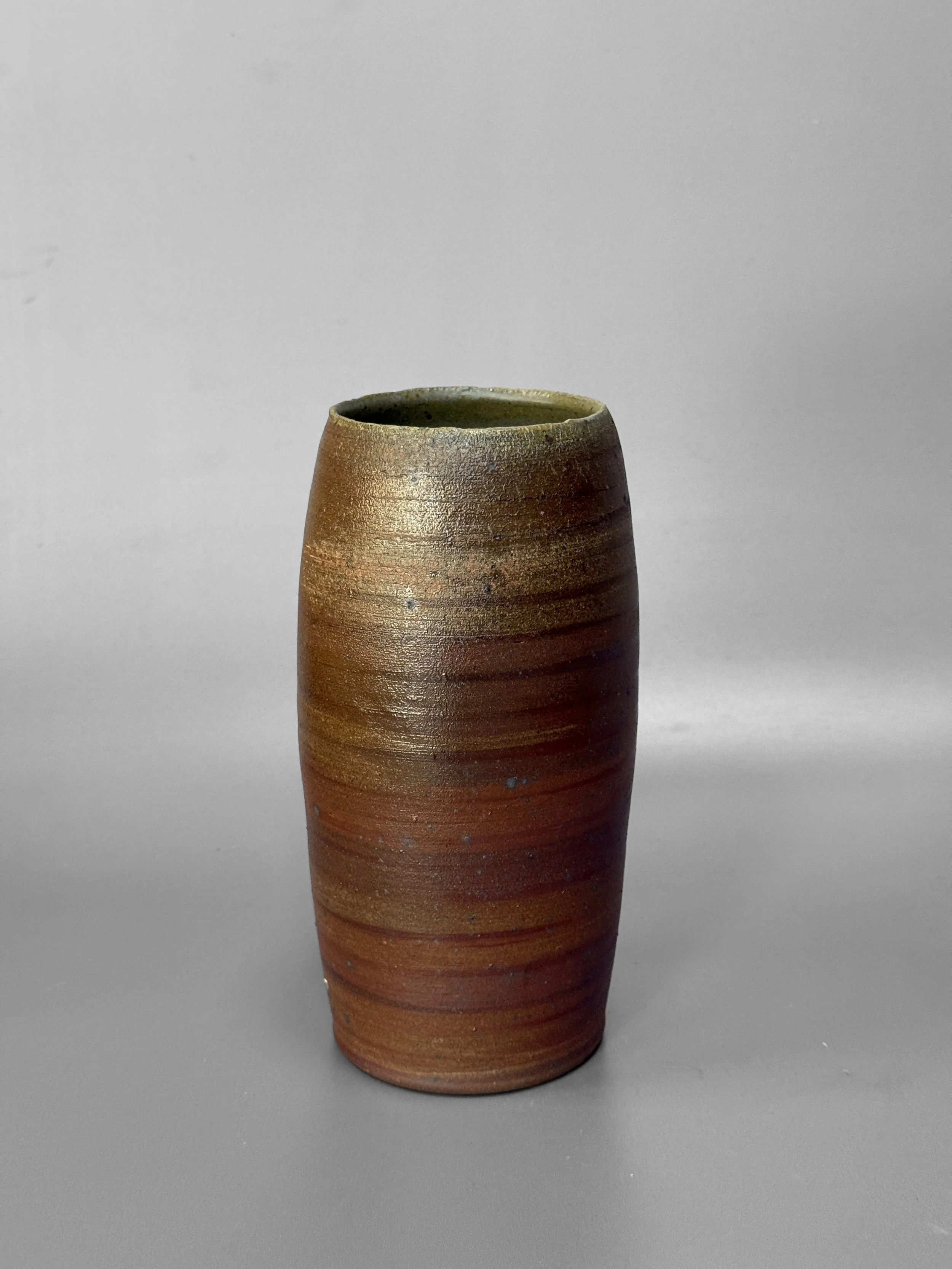 Orbiting vase #1