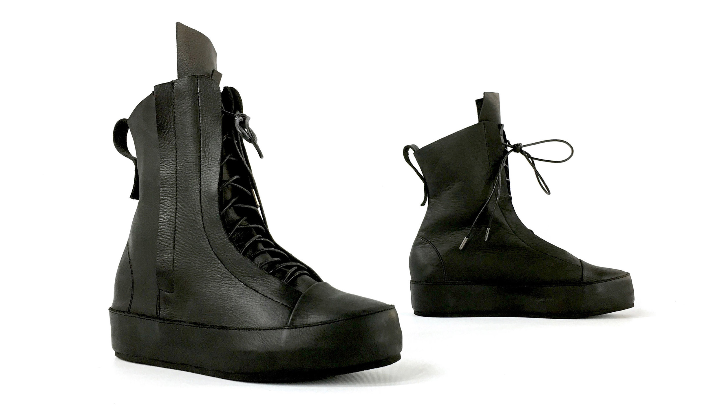 booker & co the Xpress boots in black leather