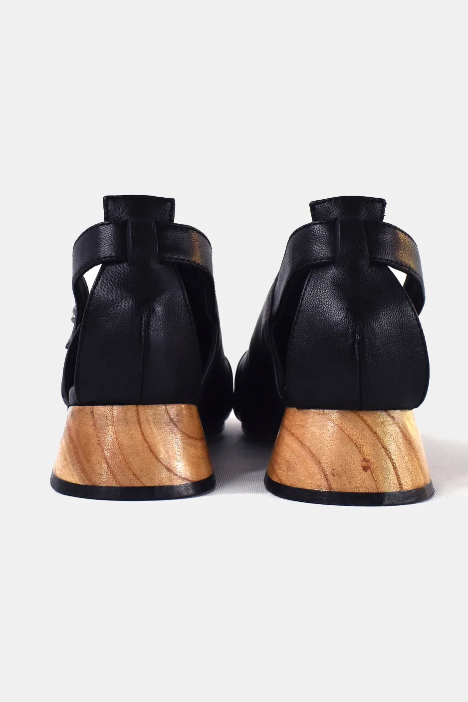 booker-and-co-betty-sandals-black-4.jpeg