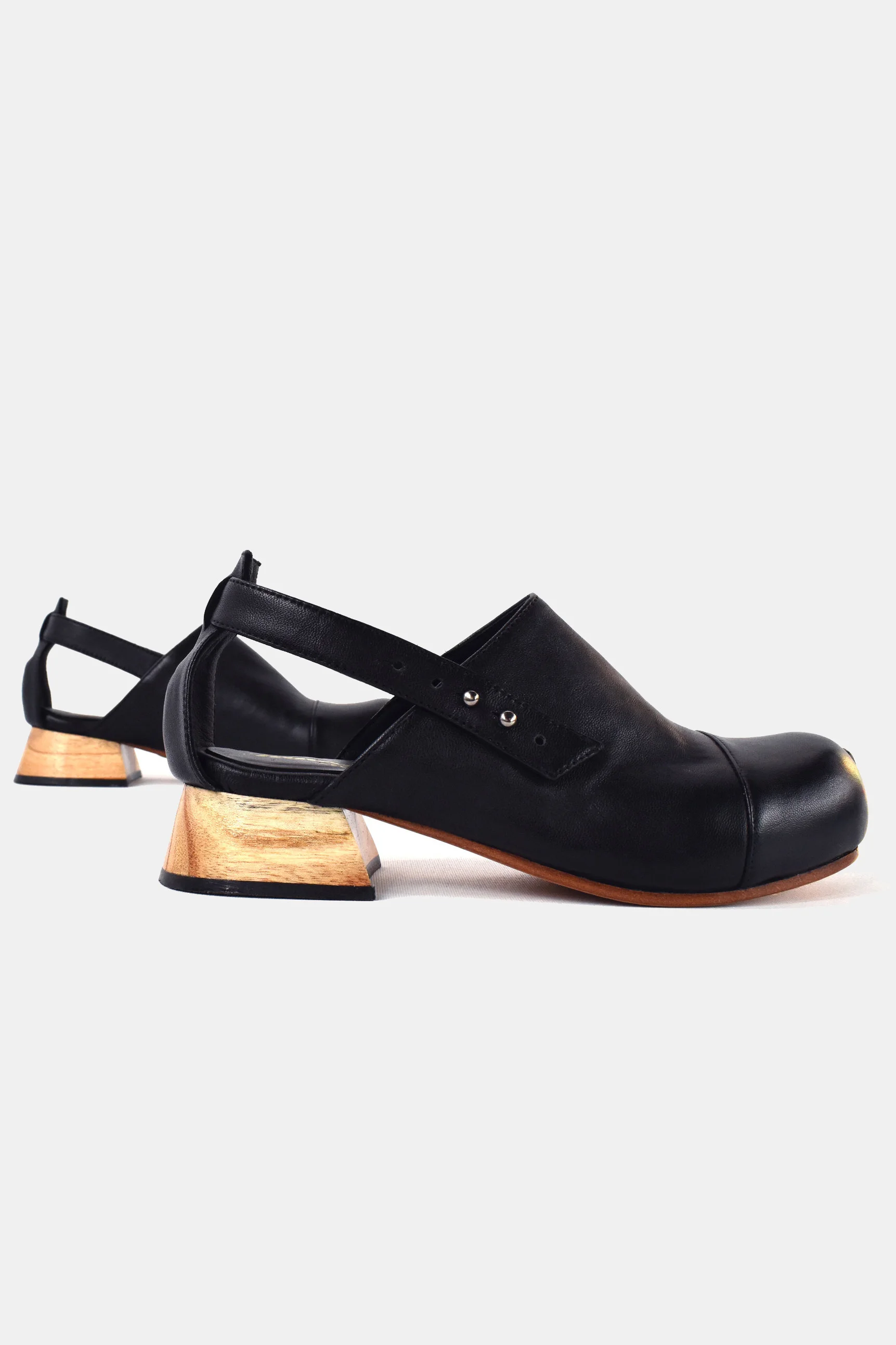 booker-and-co-betty-sandals-black-6.jpeg