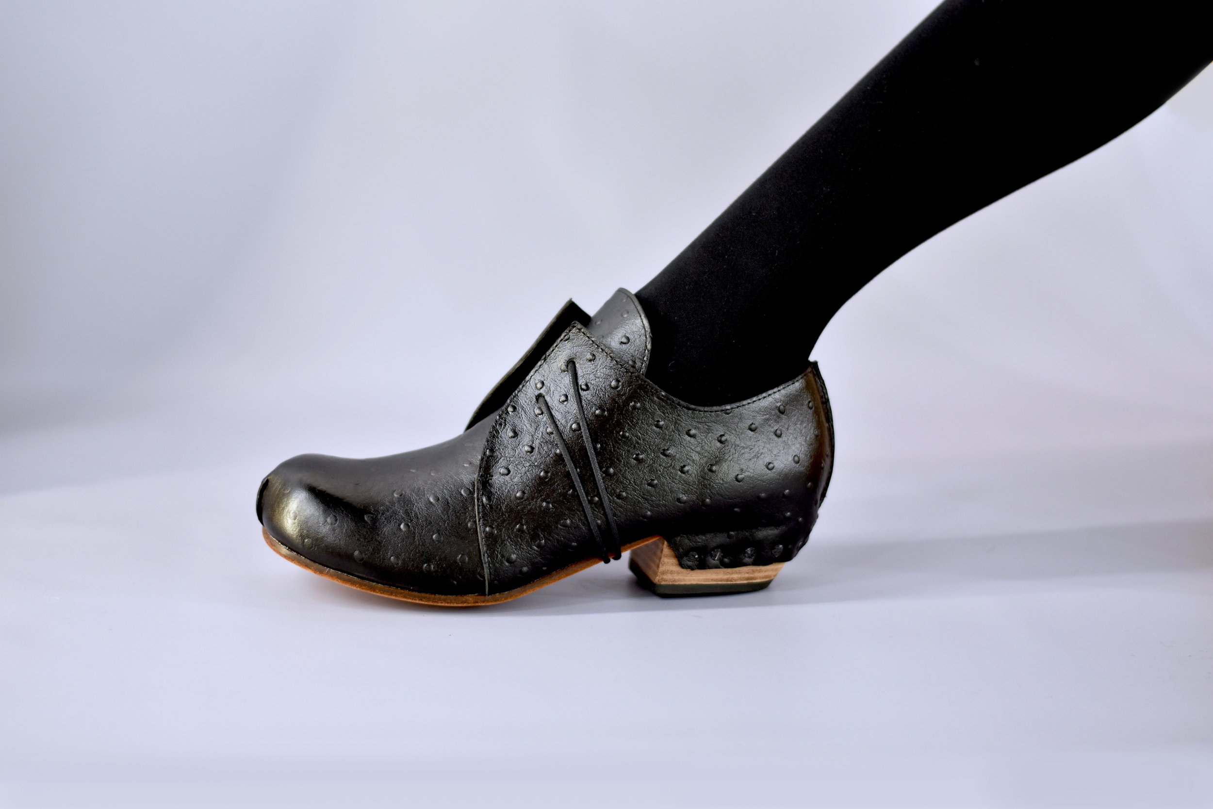 booker-and-co-naked-shoes-black-ostrich-2.jpeg