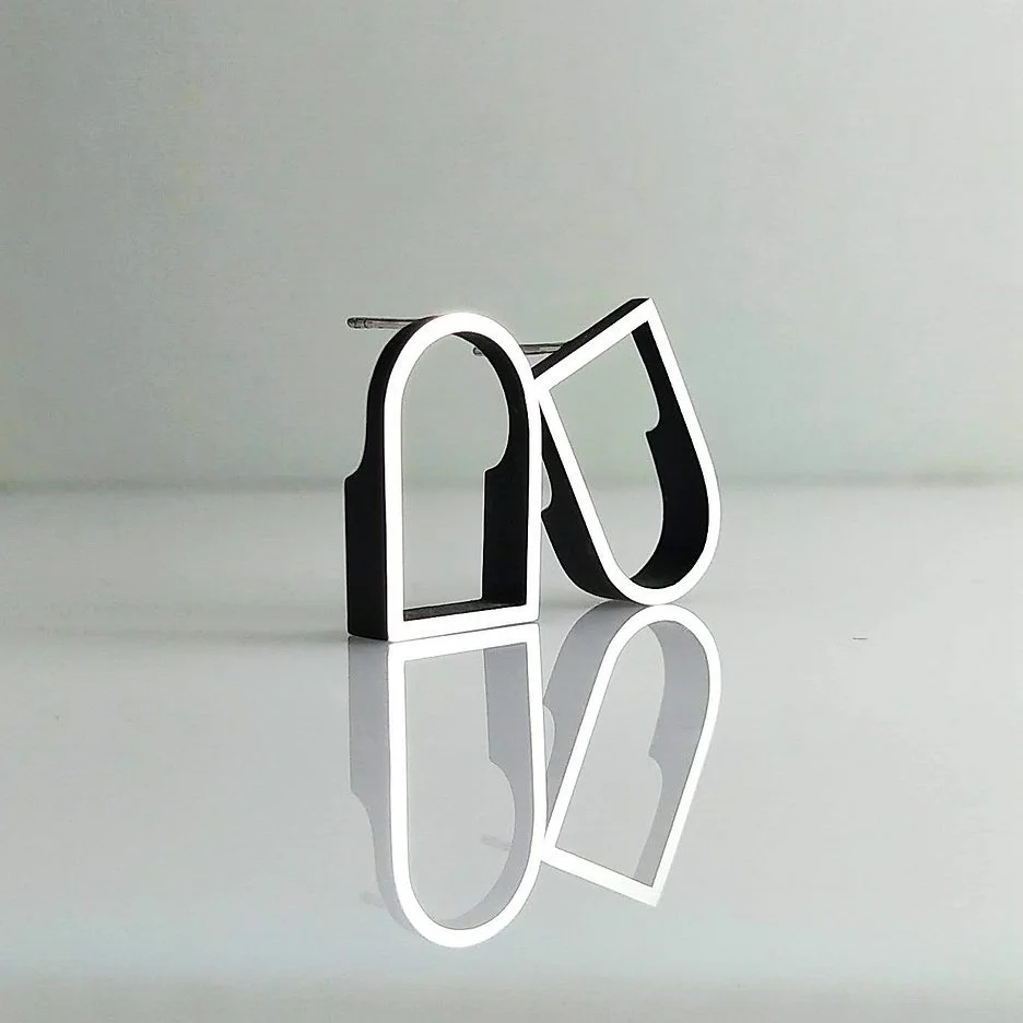 Arch earrings #7 (Outline series)