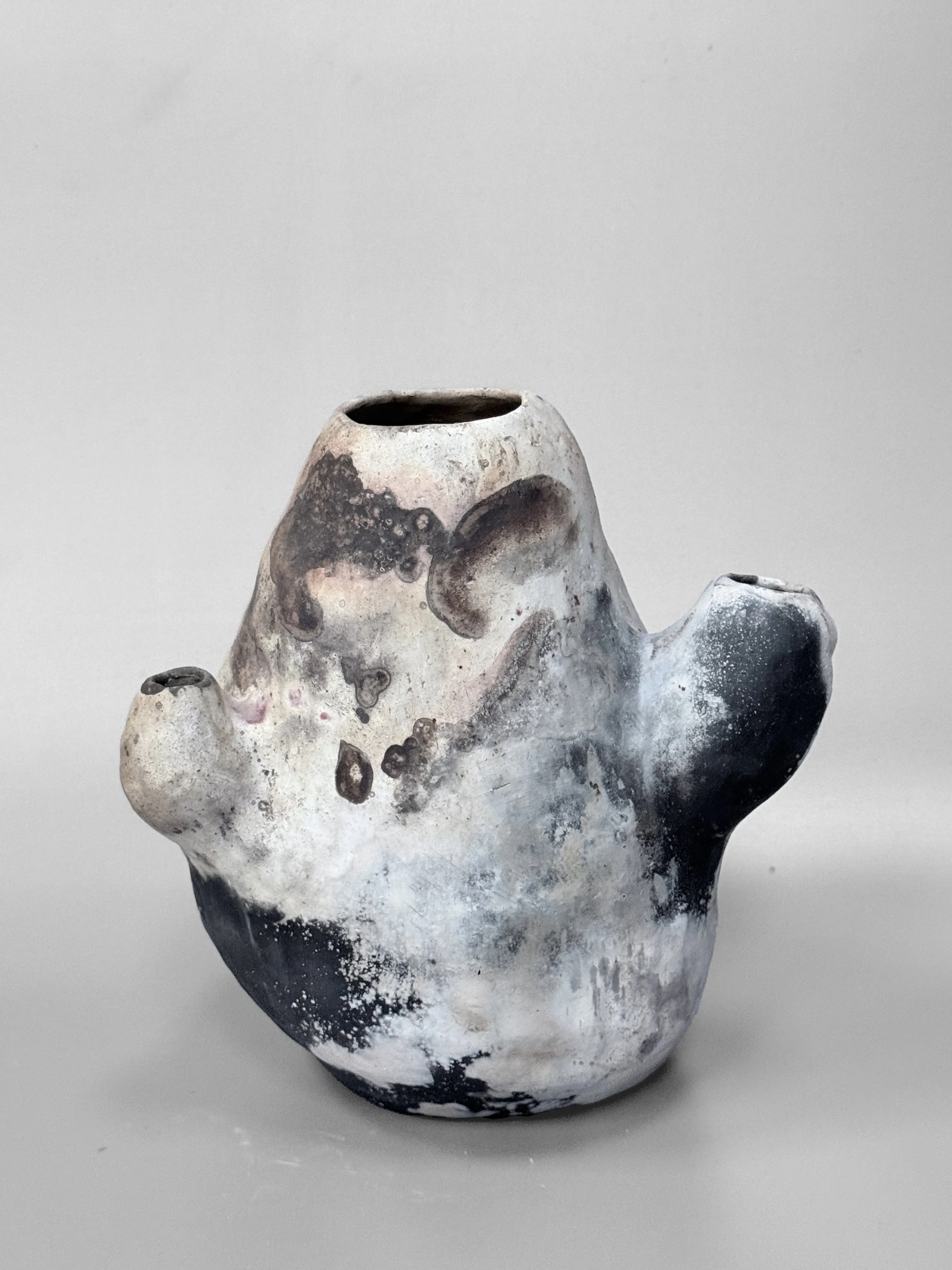lotte-schwerdtfeger-blob-vase-1.JPG