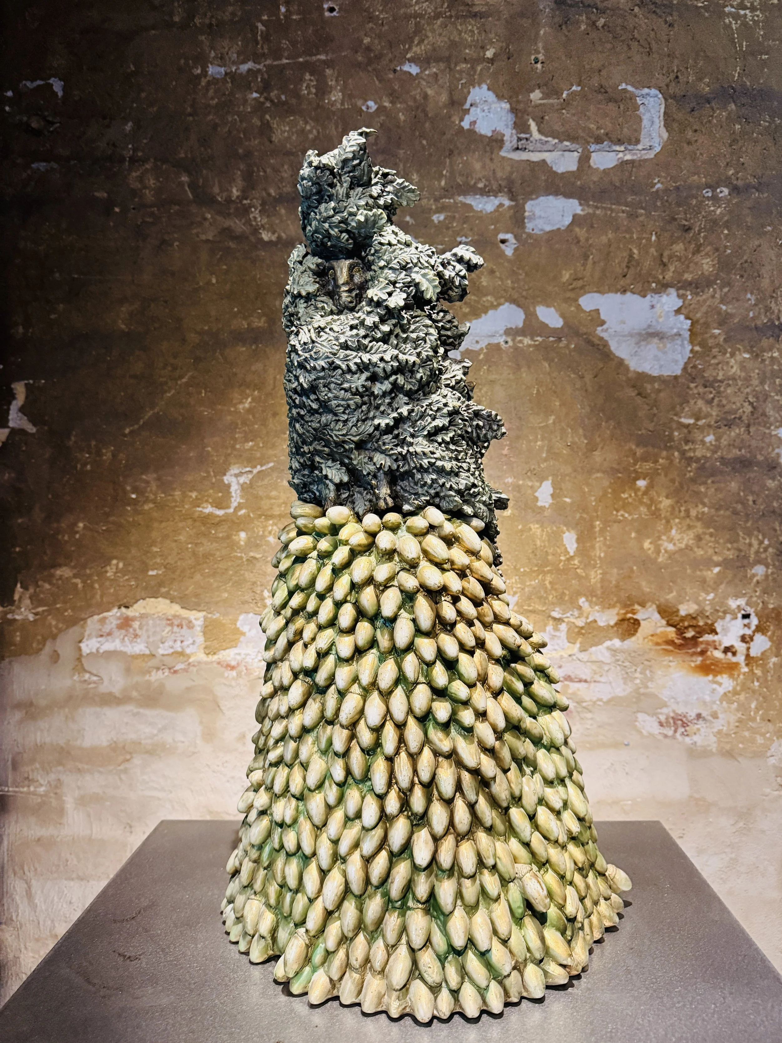 Acorn Throne