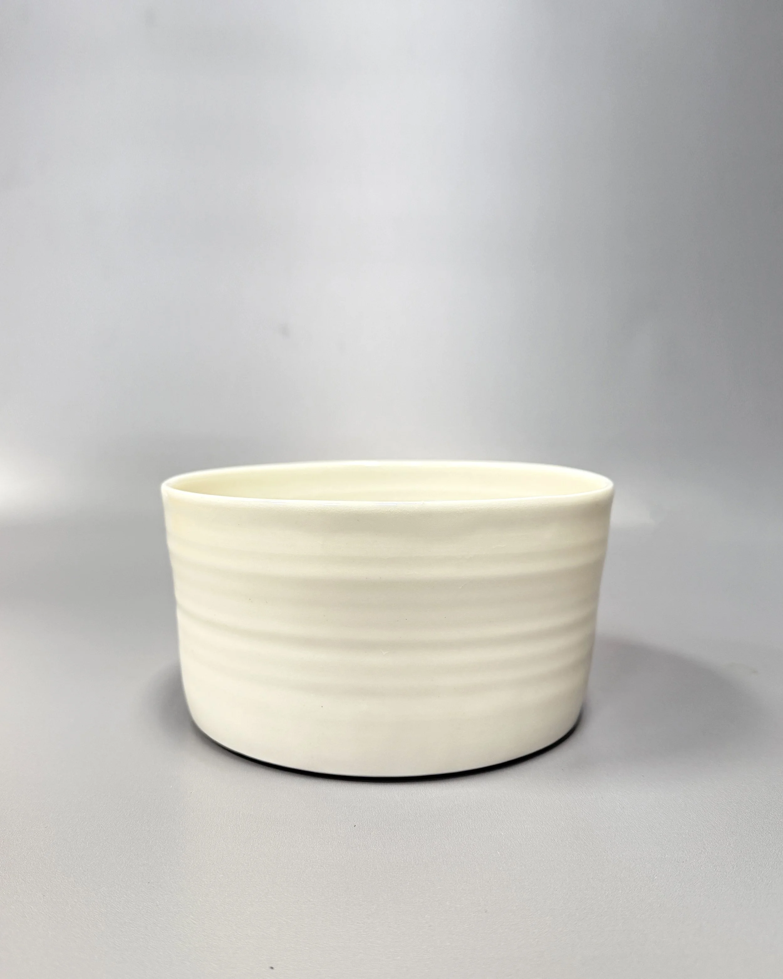 kris-coad-flat-base-bowl-m-1.JPG