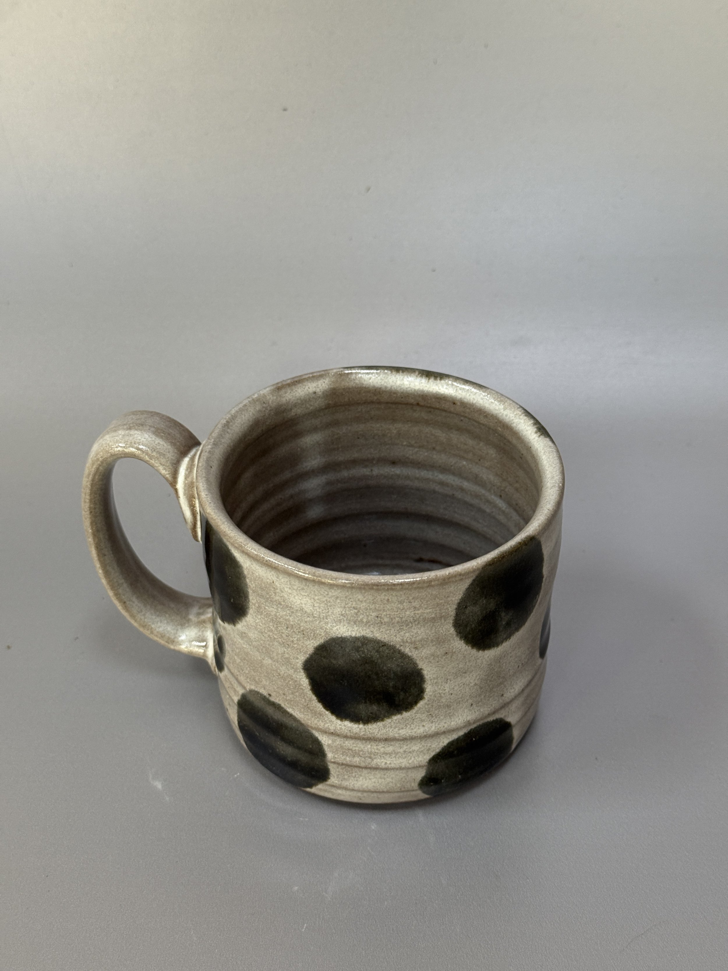 dawn-vachon-mug-black-dots-2-3.JPG