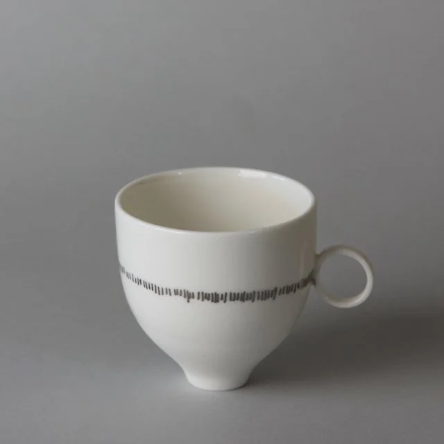 Teacup with lustre in white #1