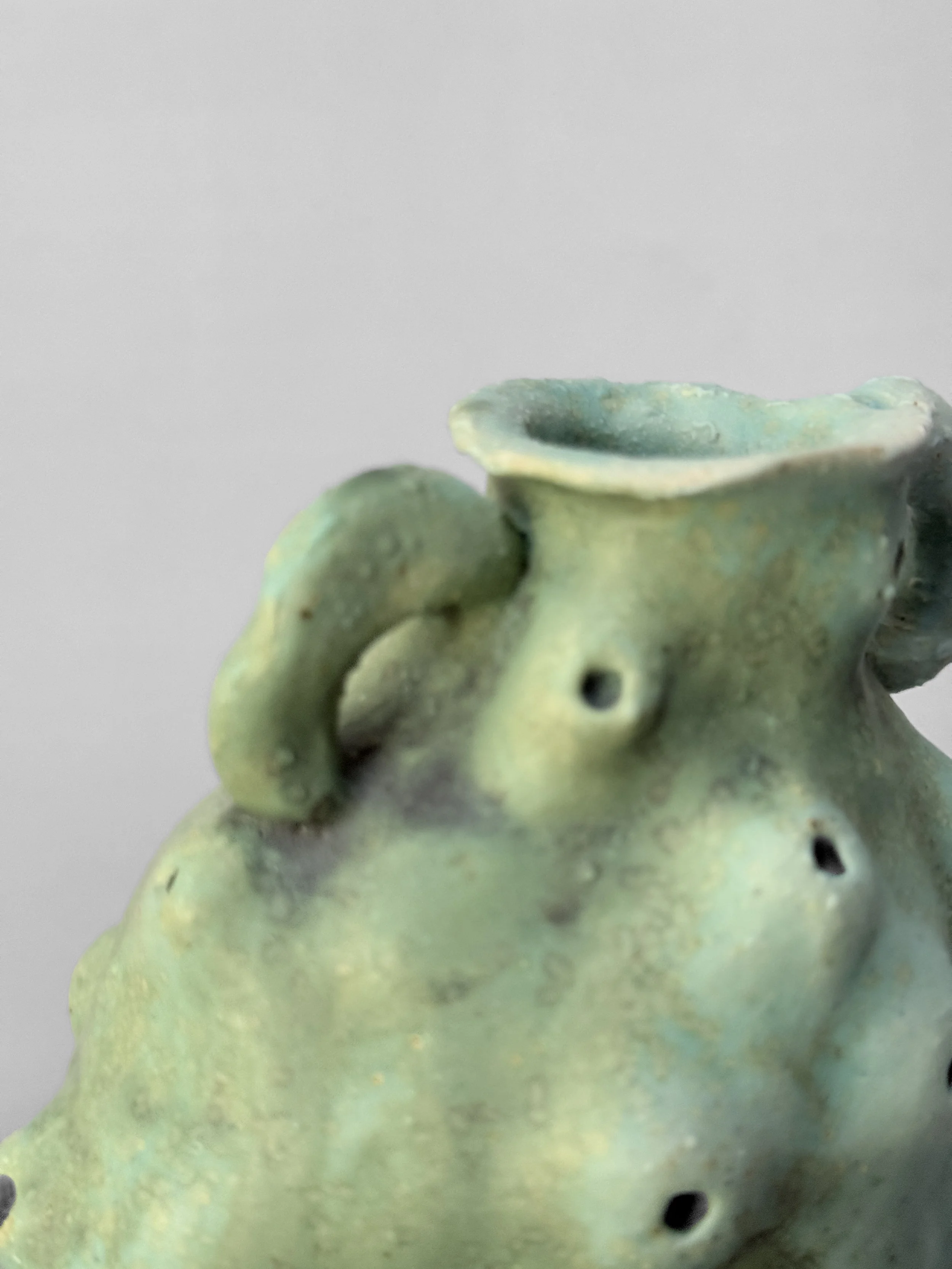 lotte-schwerdtfeger-coral-blob-vase-handles-4.JPG