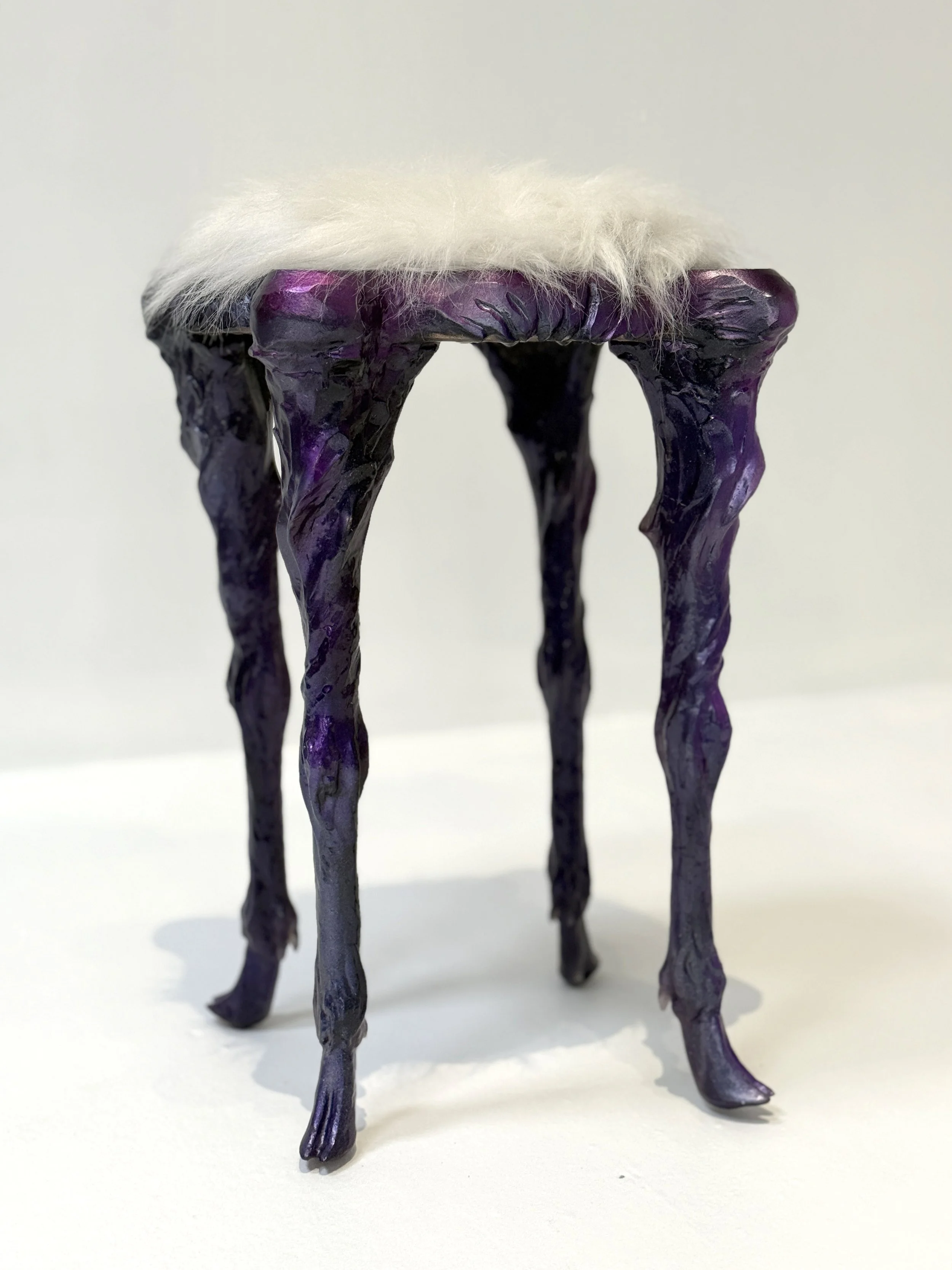 Deer stool (purple)