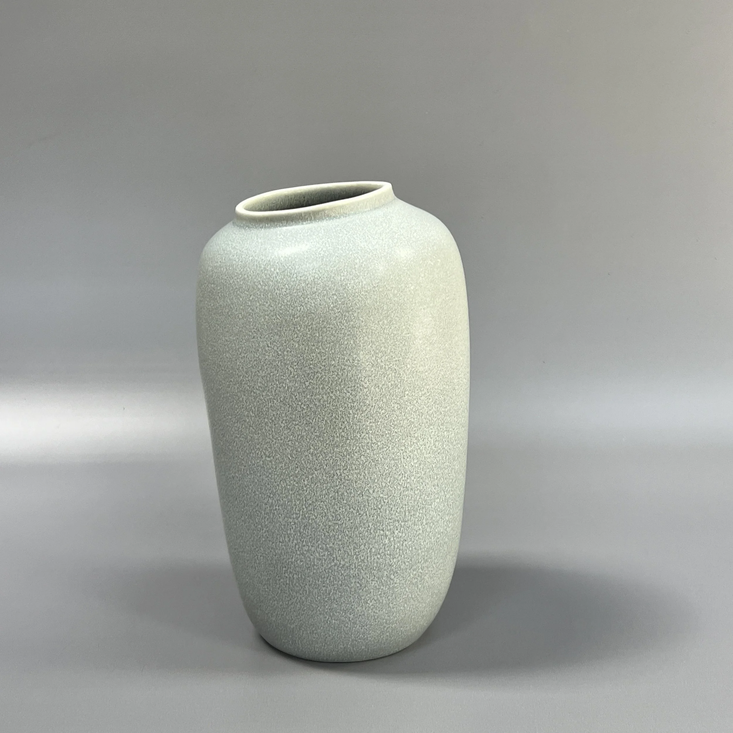 Ampulla vase (quartzite)