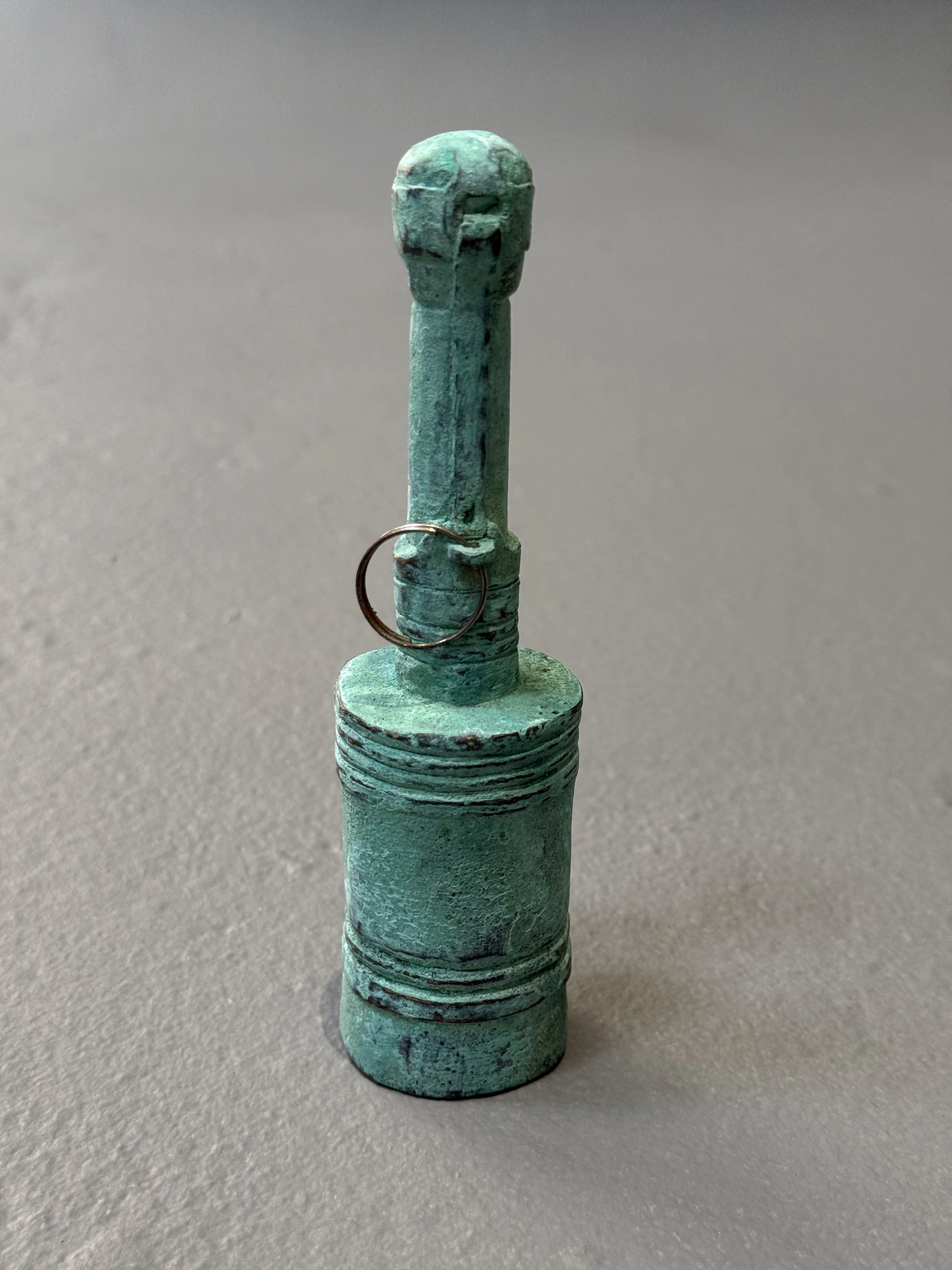 lara-chamas-anti-tank-grenade-2.JPG