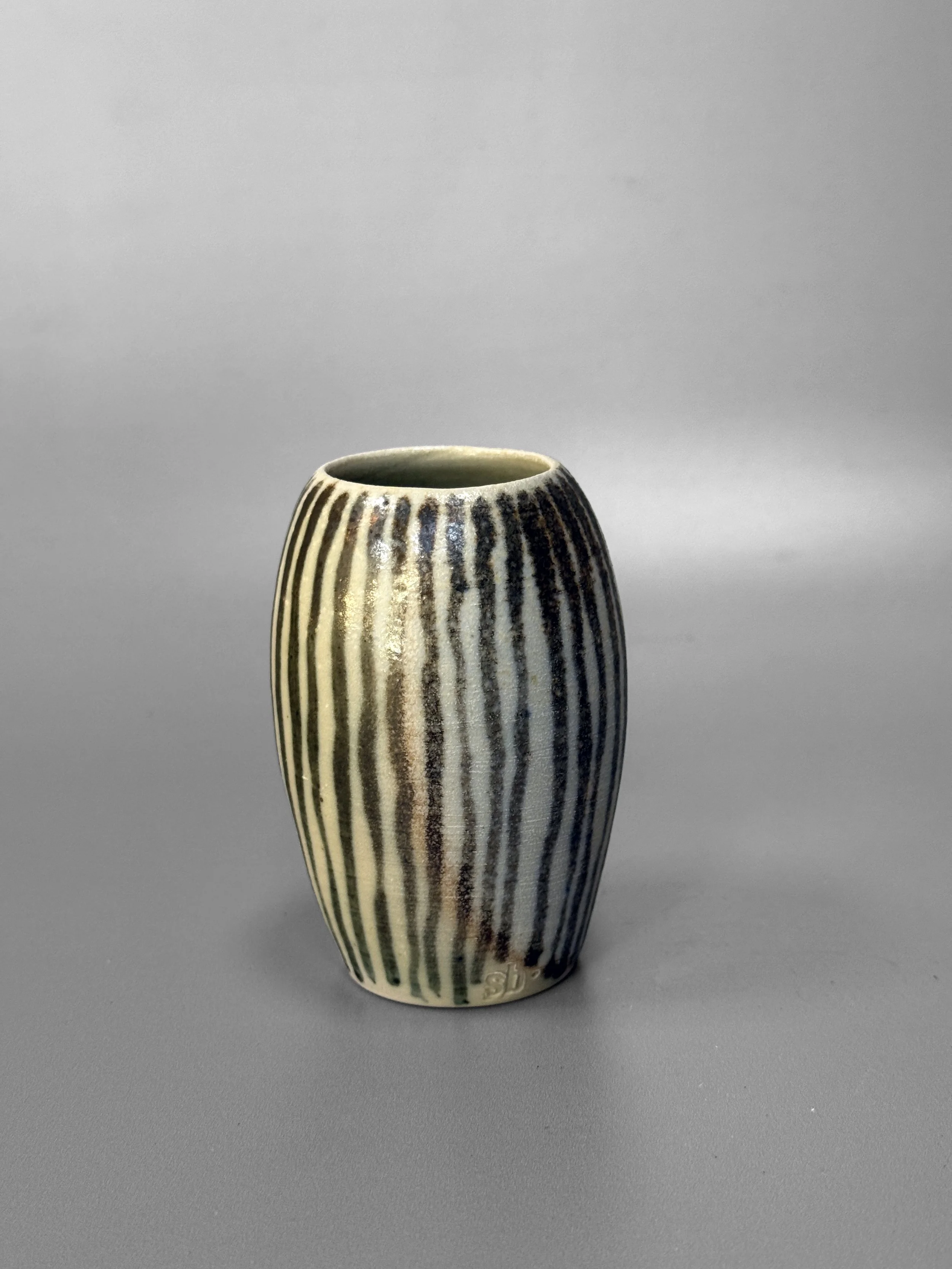 sandra-bowkett-line-small-vases-3-3.JPG
